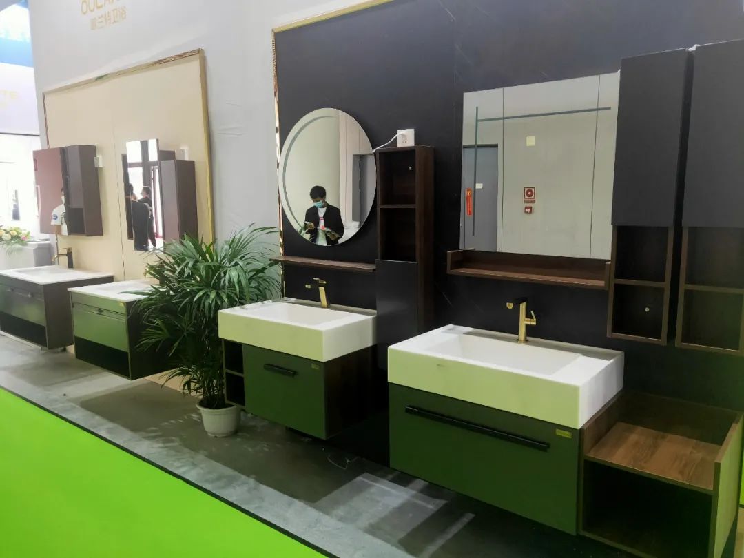 高定風口下，巖板是否會成為瓷磚行業(yè)進軍定制家居產(chǎn)業(yè)的“殺手锏”？(圖10)